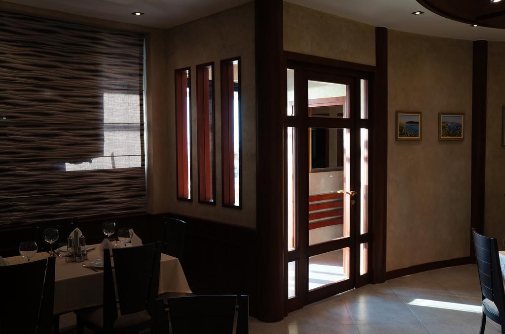 Hotel Primavera Vlorë 外观 照片